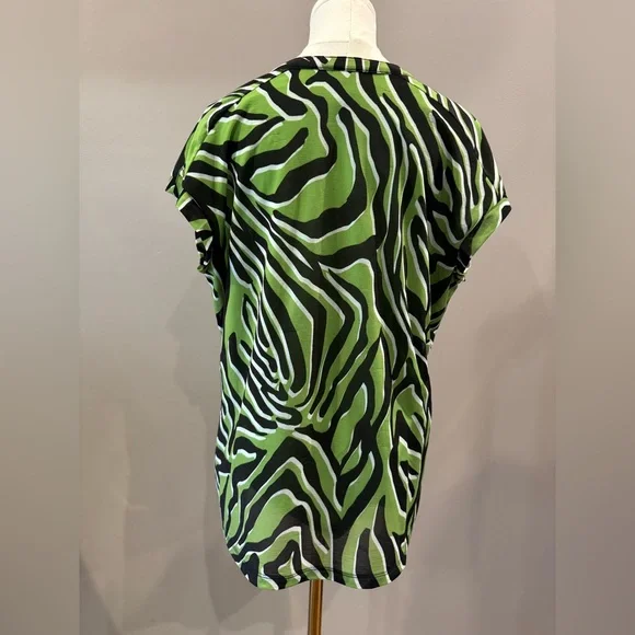 Worthington Green Zebra Print Women's Top - Picture 2 of 3